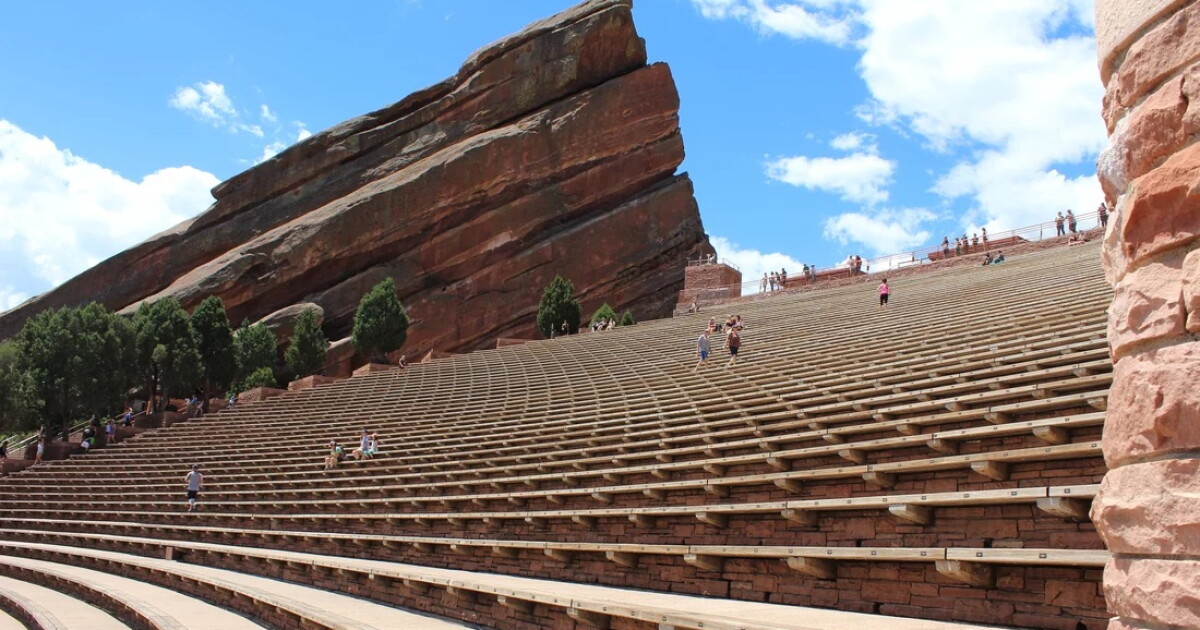 Red Rocks Amphitheatre Grid Circulation Pattern Sense of Place: Step inside Denver's famed Red Rocks Amphitheatre ...