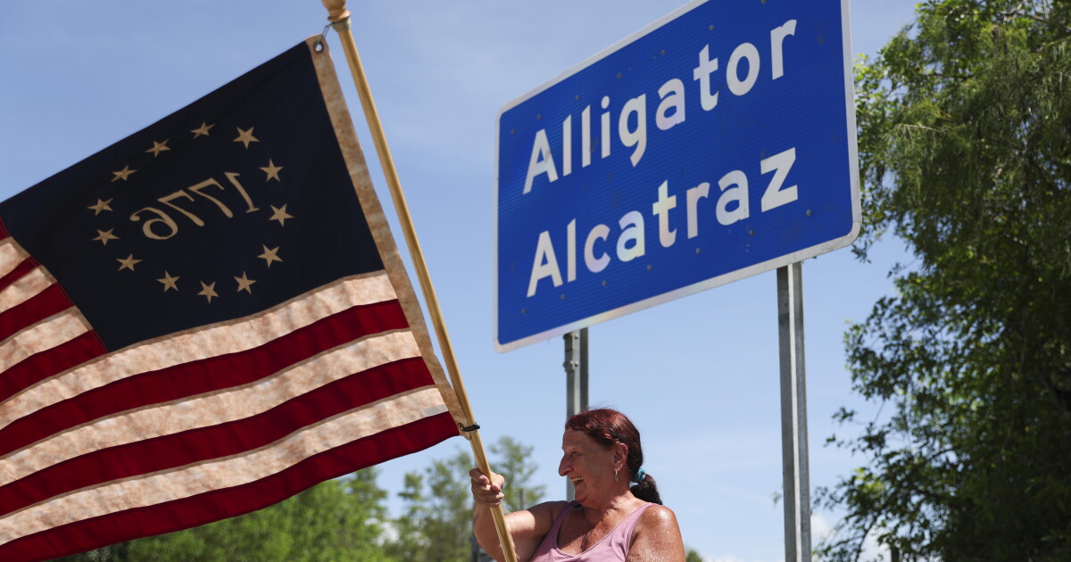 'They chained me to the ground': Detainees at Alligator Alcatraz allege ...