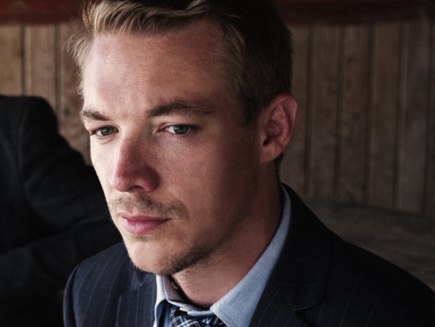 Diplo.