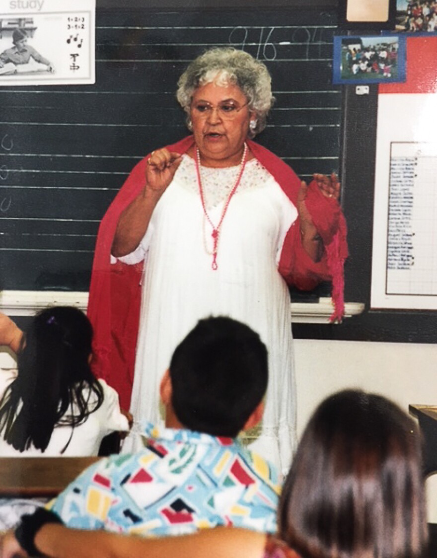 Alicia's mother, Beatriz Beltrán, in a classroom at Sherwood Elementary talking about Mexican culture in 1994.