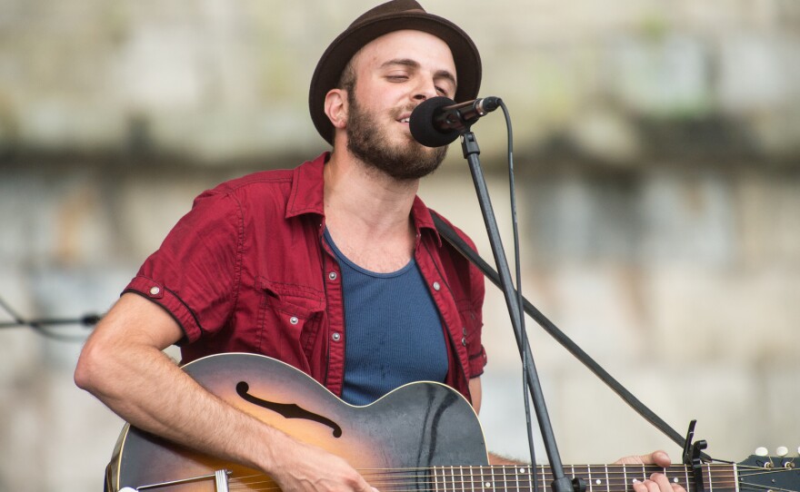 The Boston folk-rock band Kingsley Flood brings horns and strings to its Newport debut.