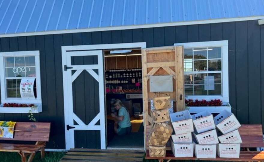 Produce for sale at Stepping Stone Farm on US27