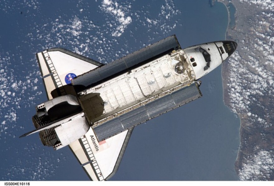 Space shuttle Atlantis in orbit over San Diego 10/30/05