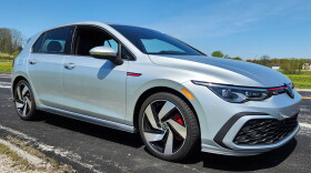 2023 VW Golf GTI 2.0T S right side