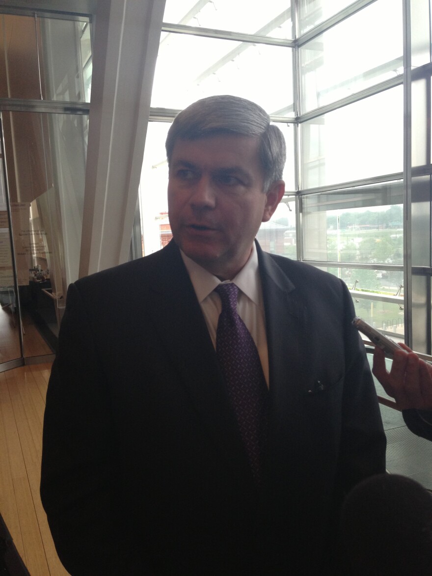 Democrat Mike Ross at the Clinton Library