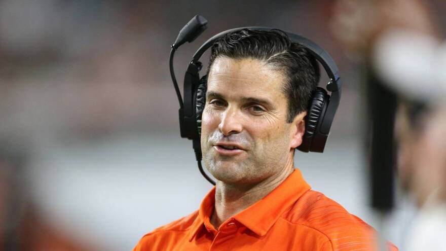 Who Is Manny Diaz? A Closer Look At The New Miami Hurricanes Head Football  Coach | WLRN