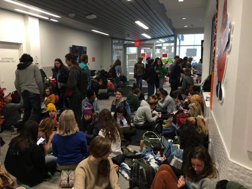 Students participate in a sit-in at the Barnes Center at SU. TOM MAGNARELLI / WRVO PUBLIC MEDIA