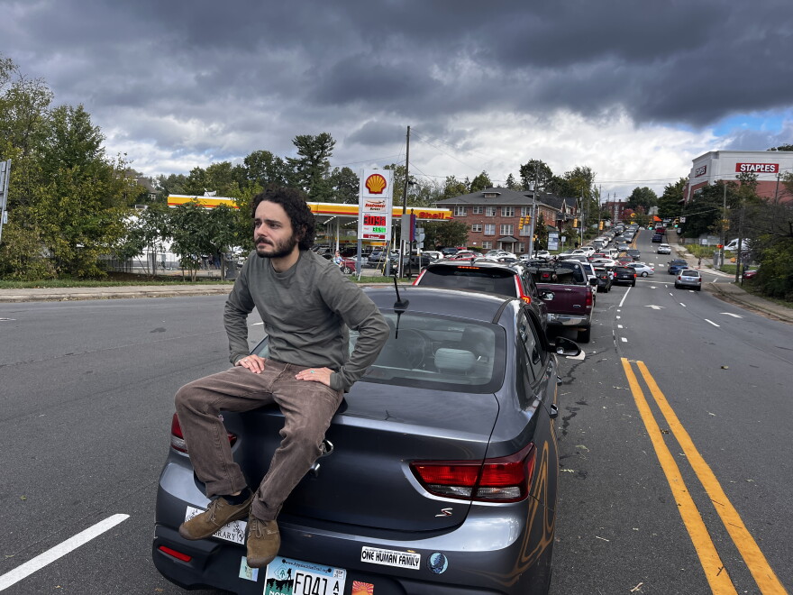 Richie Gedihovich, a Biltmore Village resident, waiting to reach the Shell gas station, on Sept. 28, 2024.