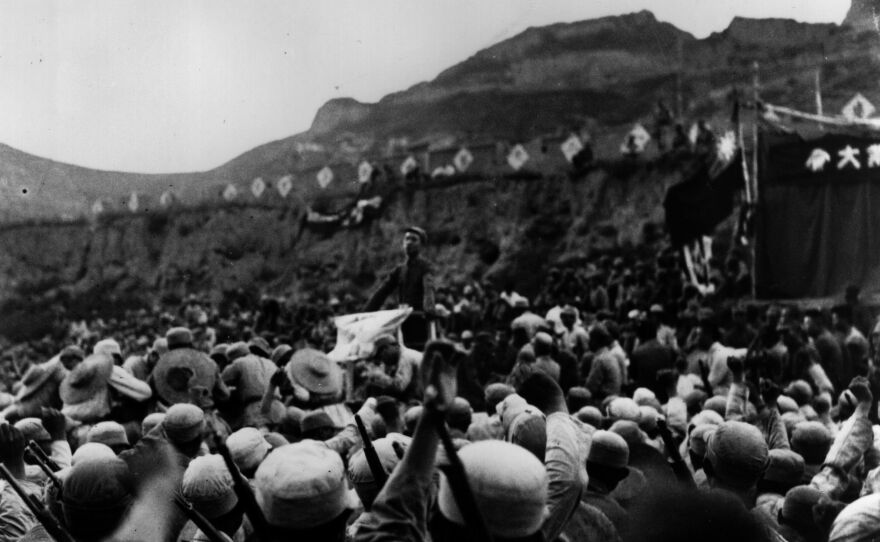 A mass meeting circa 1938 in Yenan, near the Great Wall, at the end of the Long March during the Sino-Japanese War.