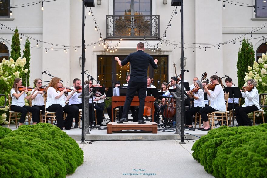 Daniel Wiley conducts the Boise Baroque Orchestra at the Chateau des Fleurs in 2025.