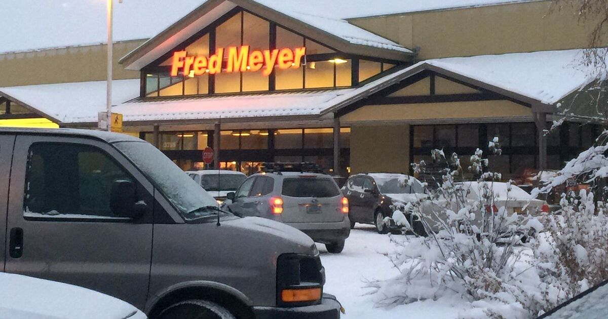 Fred Meyer workers' contract talks at impasse KUAC