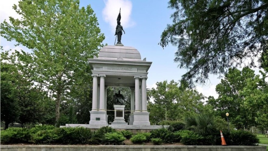 The "Tribute to the Women of the Southern Confederacy" has stood in Springfield Park since 1915.