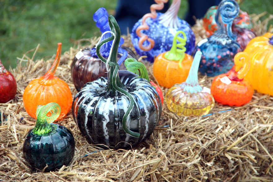 Five-hundred glass-blown pumpkins will be on sale on the courthouse lawn Saturday to raise money for the Bloomington Creative Glass Center.