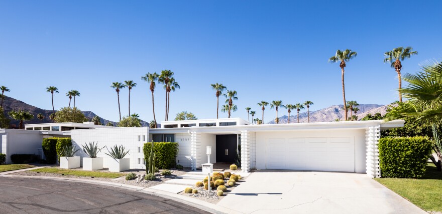 This Palm Springs home is one example of how Krisel used pop-up clerestory windows.