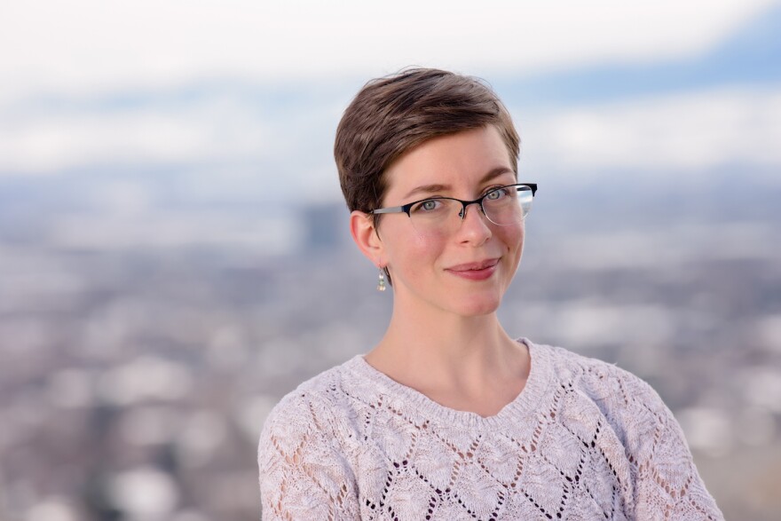 Headshot of Wendy Stolyarov. She is looking toward the camera and smiling.