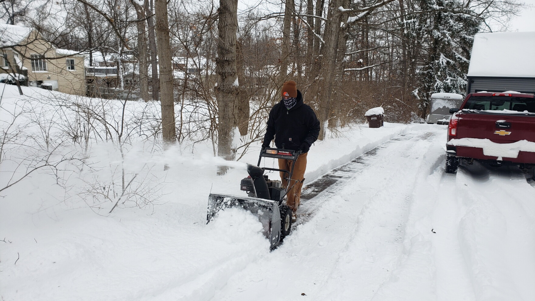 Miami Valley residents dig out of almost a foot of snow, some emergency ...