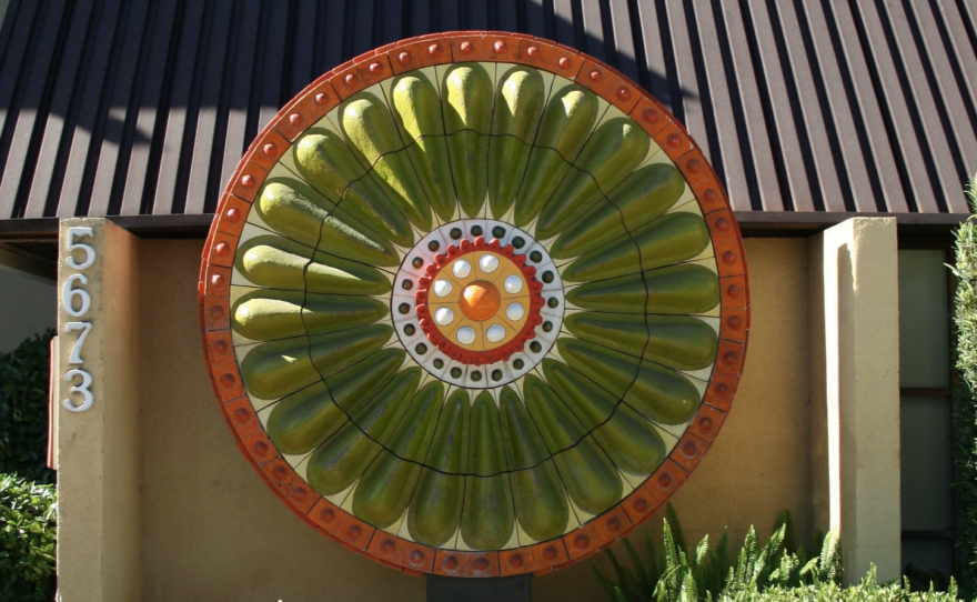 A medallion by artist Stan Bitters at Fresno's Duncan Ceramics building on Shields Avenue.