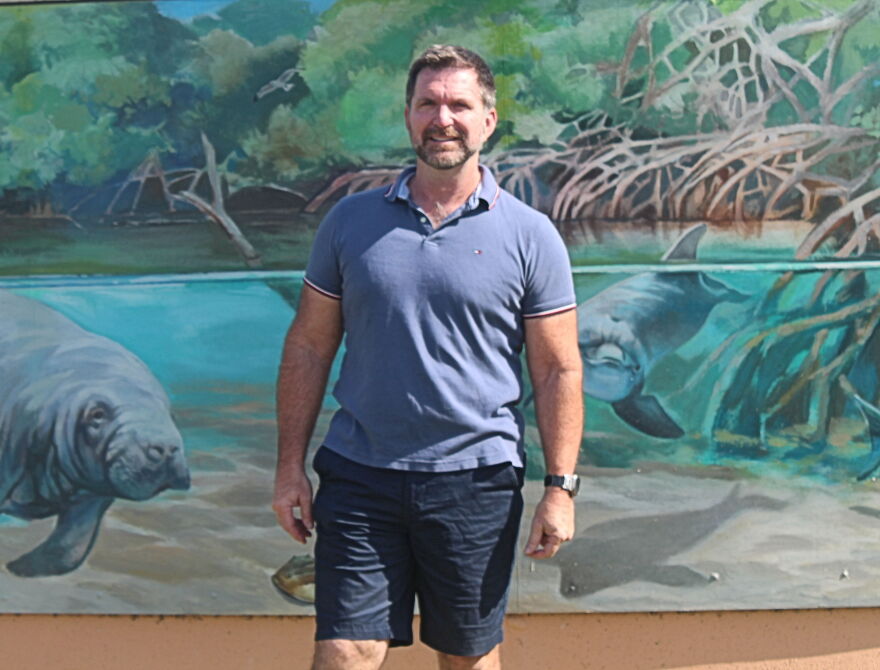 Lake Alfred muralist Keith Goodson has used mural cloth to paint or replace eight of the Society’s murals.