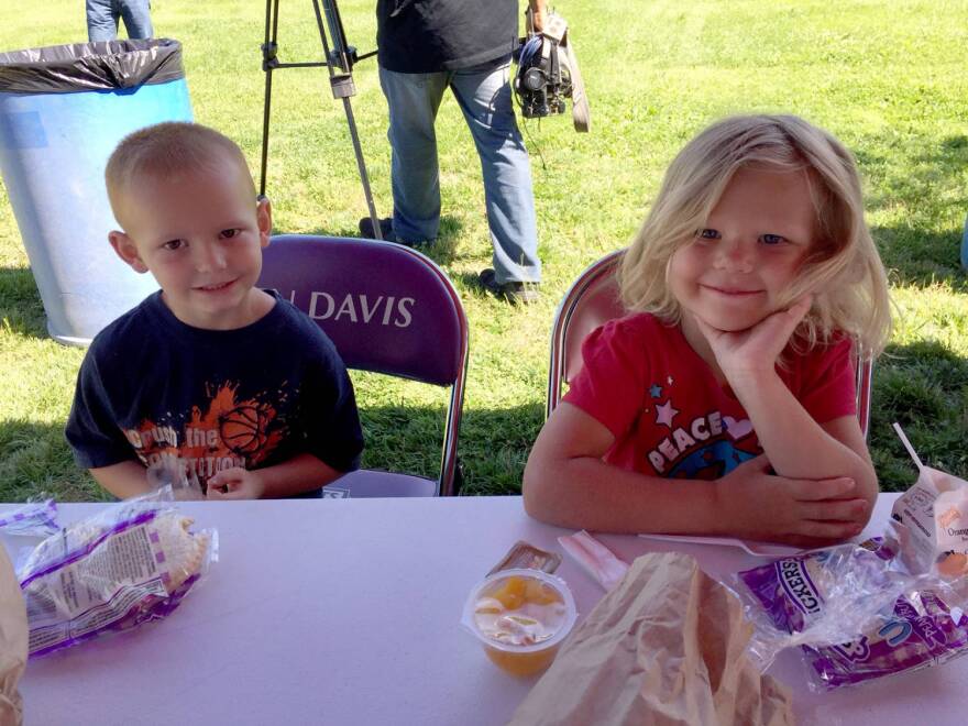 On Indianapolisâ€™s westside, a rehabbed school bus brings meals to new summer food program sites.
