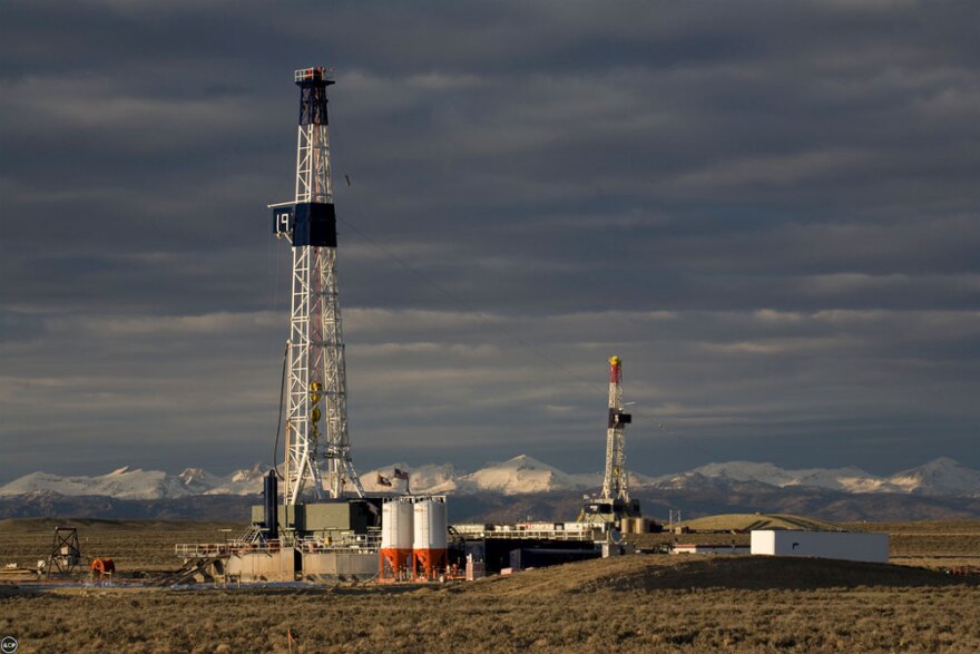 A drilling rig in Wyoming Upper Green River Basin