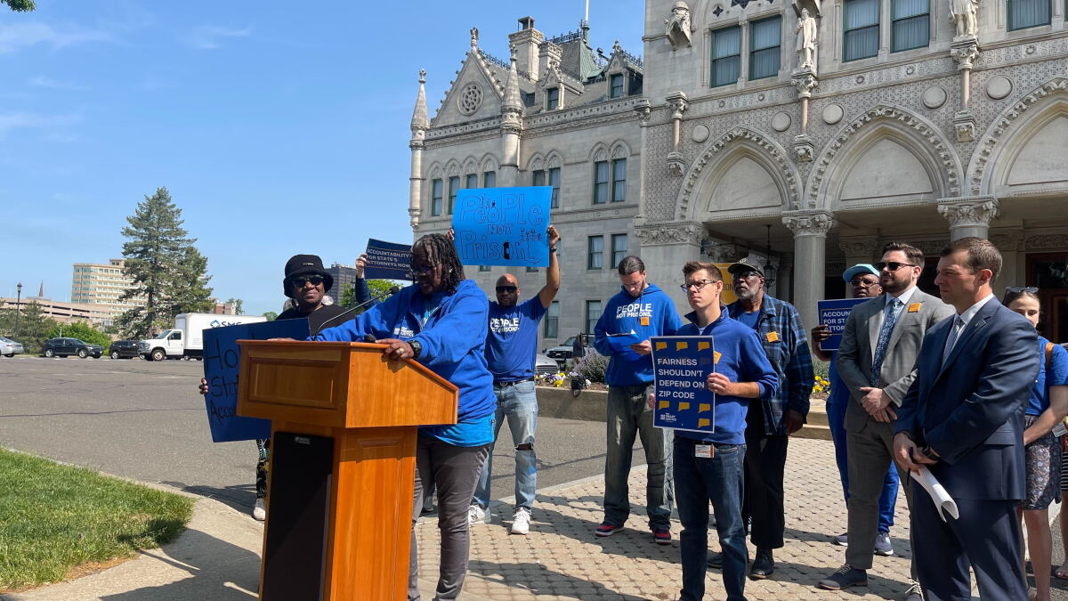 Prison advocates rally to support criminal justice reform bills in Connecticut - Vimarsana News