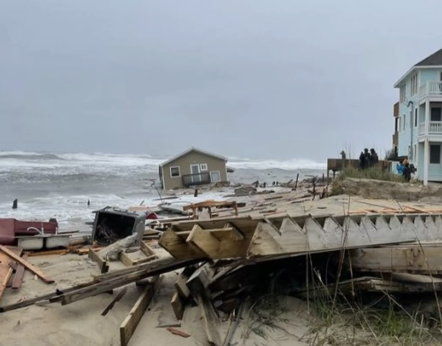 House collapsed on Rodanthe beach in 2022
