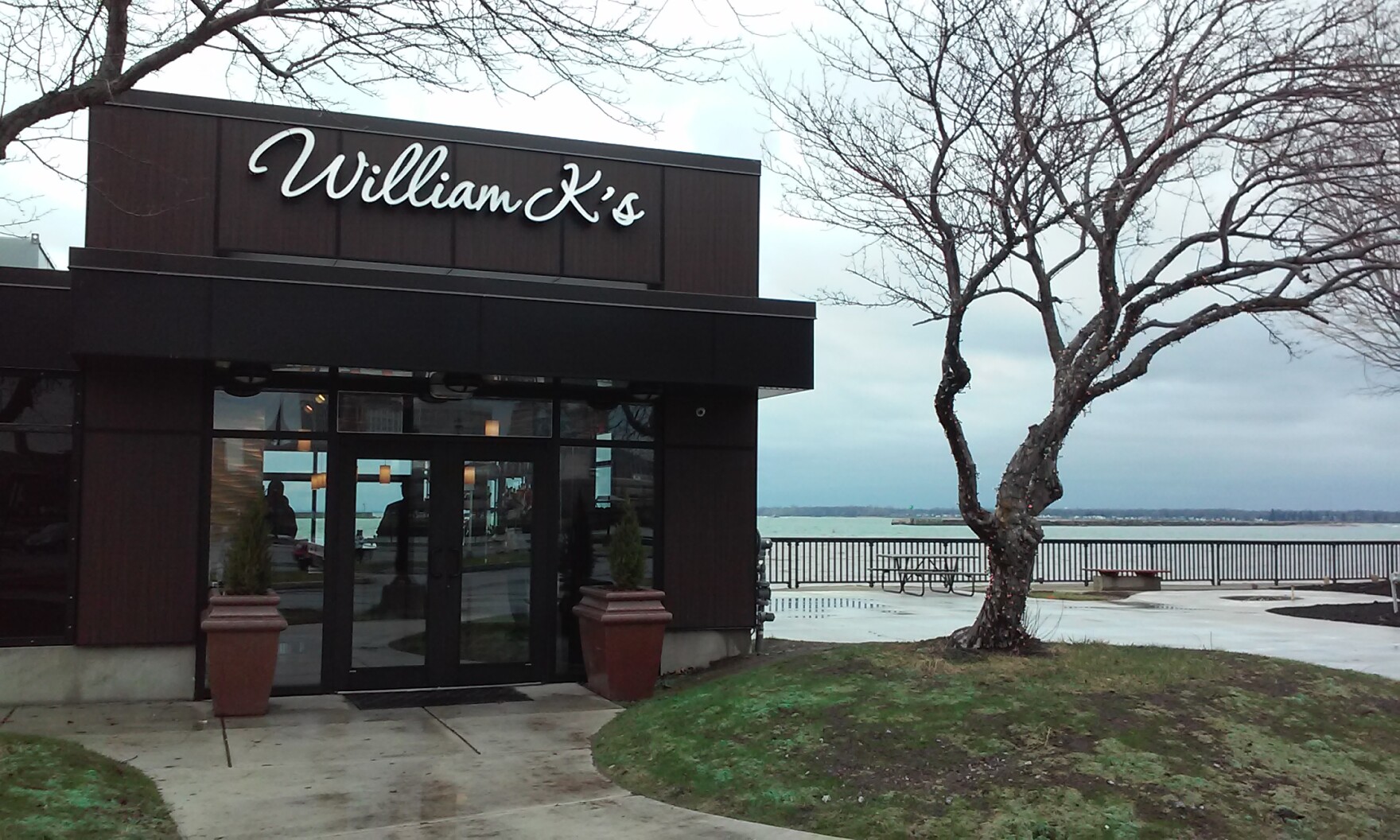 New marina restaurant looks to attract yearround diners WBFO