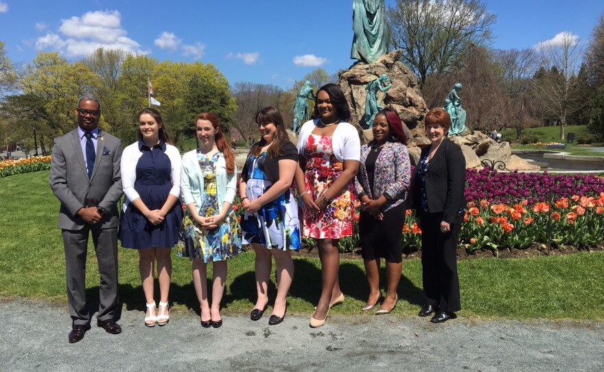 Marcus Q. Pryor, The Finalists, Mayor Kathy Sheehan