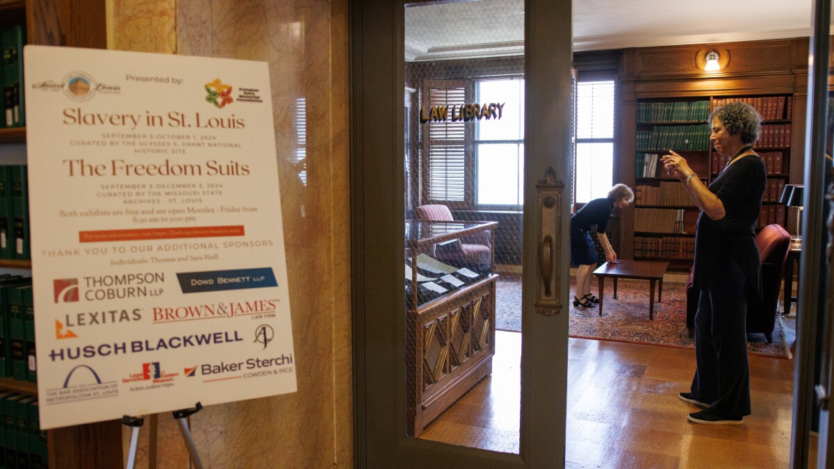 Two exhibits about slavery in St. Louis open at the Civil Courts