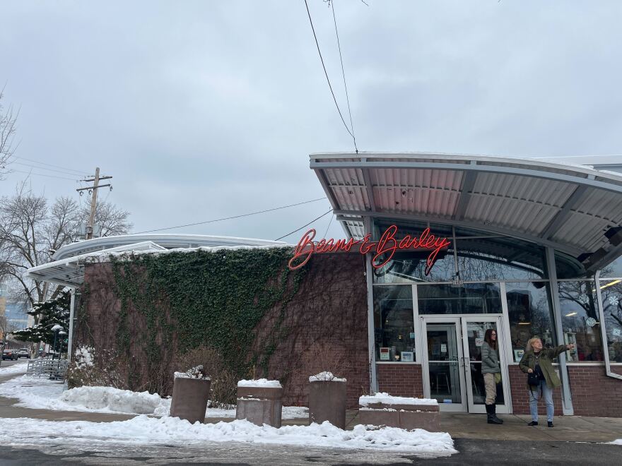 Milwaukee's are flocking to Beans and Barley to support the business before their closure at the end of January.