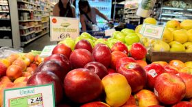 Apples are displayed at a grocery store in San Anselmo, California.