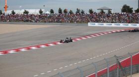 Lewis Hamilton leads the pack at the 2016 U.S. Grand Prix.