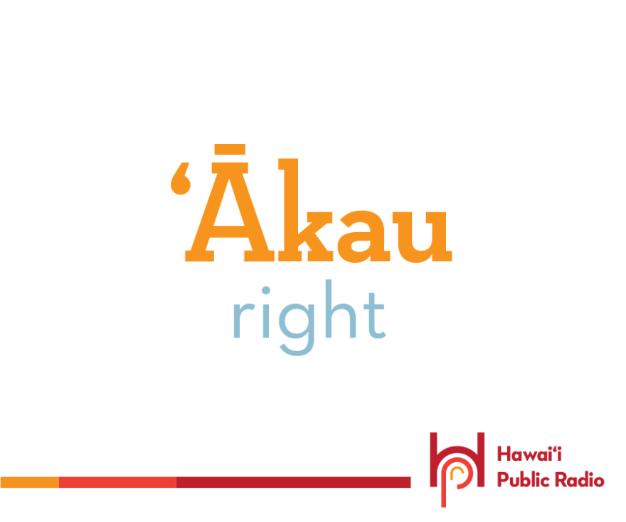  ʻĀkau means "north" when used as a direction. But is more commonly used to mean "right," as opposed to left.