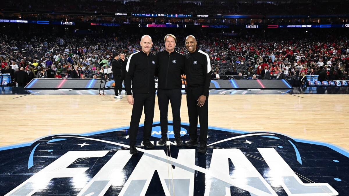 Last Call for Omaha Referee Duo - Vimarsana News