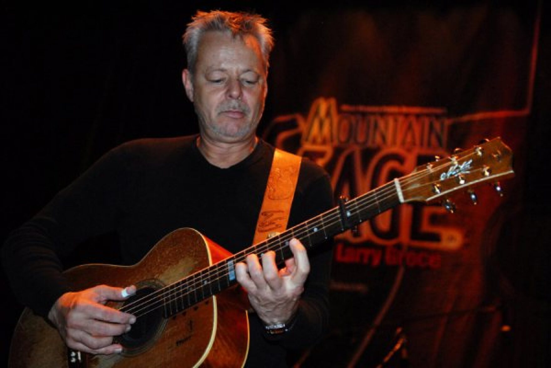 TommyEmmanuel-2.jpg