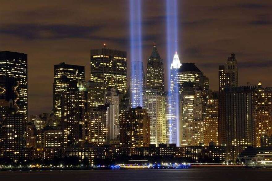 Tribute in Light memorial, New York City. 2006. Photo: Denise Gould, US Air Force. 