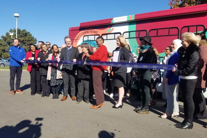 A session at the career lab lasts about 45 minutes to an hour. After that, individuals can participate in a one-on-one session with a career lab guide.