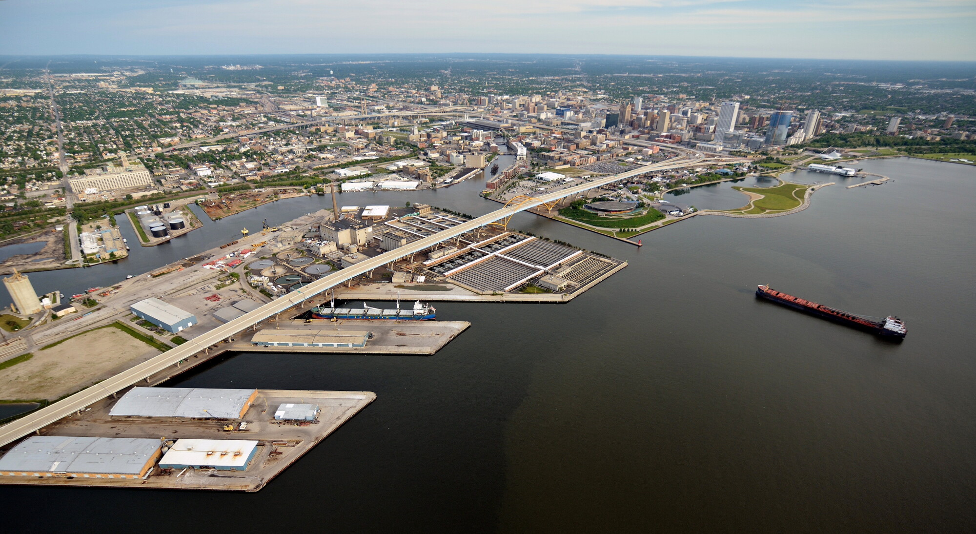 Audit of Milwaukee Metropolitan Sewerage District and contractor Veolia moves forward episode artwork