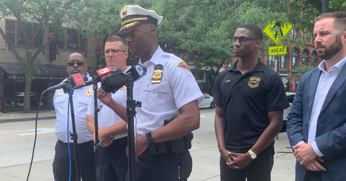 Police search for suspect following shooting that injured 9 in Downtown ...