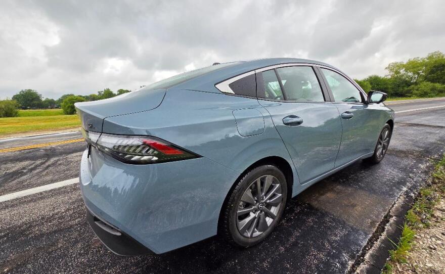 2026 Nissan Sentra SL right rear