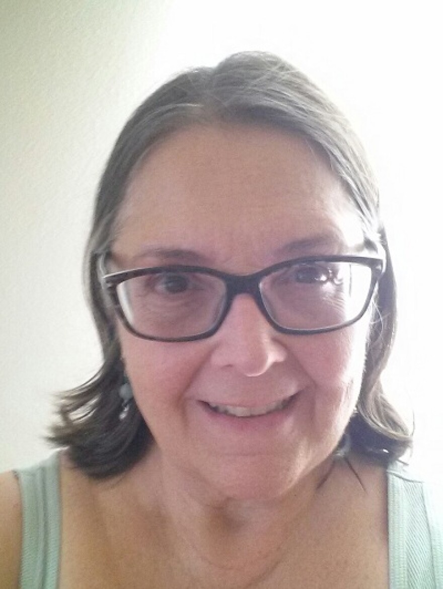 debra_deluis_0.jpg