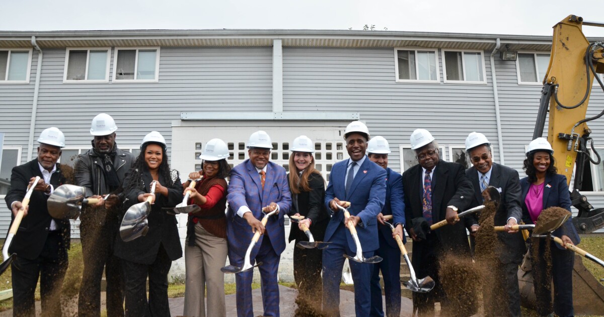 Kansas City groundbreaking marks ‘new beginning’ for Black housing co-op that fell into disrepair | KCUR