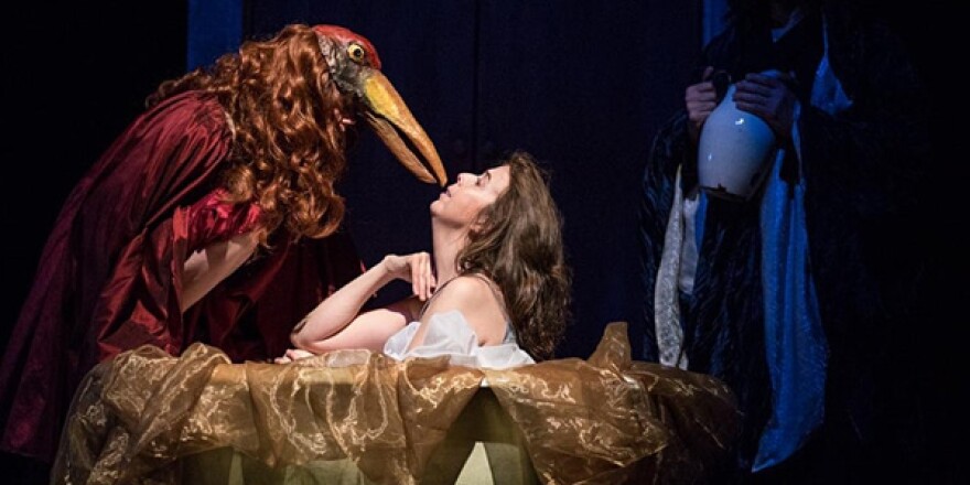 Leonora la maga y la maestra