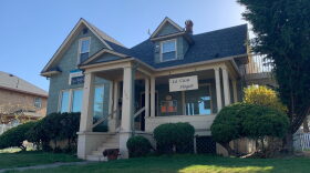 La Casa Hogar shifted operations online and canceled its 25th anniversary celebrations, scheduled in May, due to the coronavirus pandemic. Now, staff are working to ensure the immigrant community they serve is informed in Spanish on public health measures