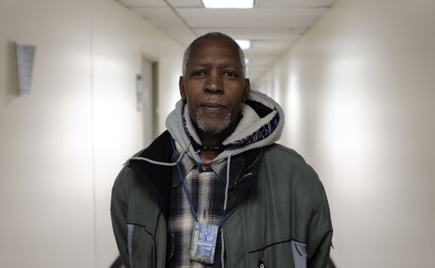 Federal contractor John Woodson says he's willing to wash cars to put food on the table as the government shutdown shows no end in sight.