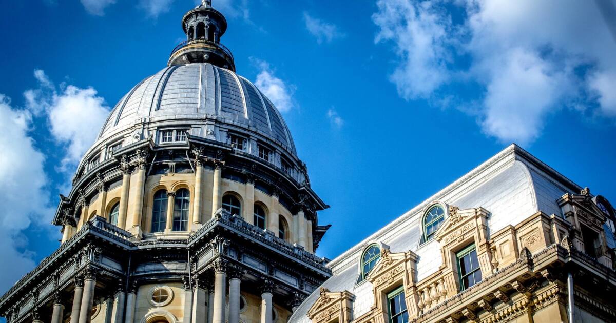 House bill to make daylight saving time year-round in Illinois gets committee hearing