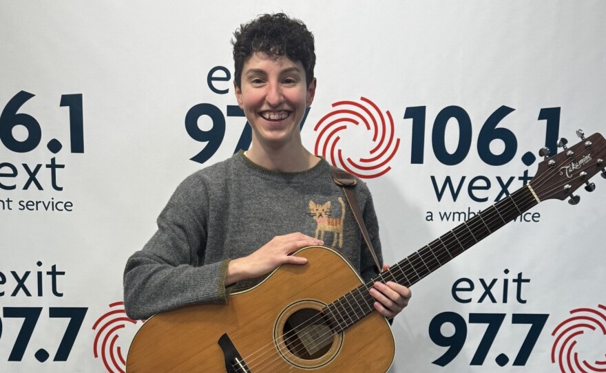 Julia Alsarraf at WEXT