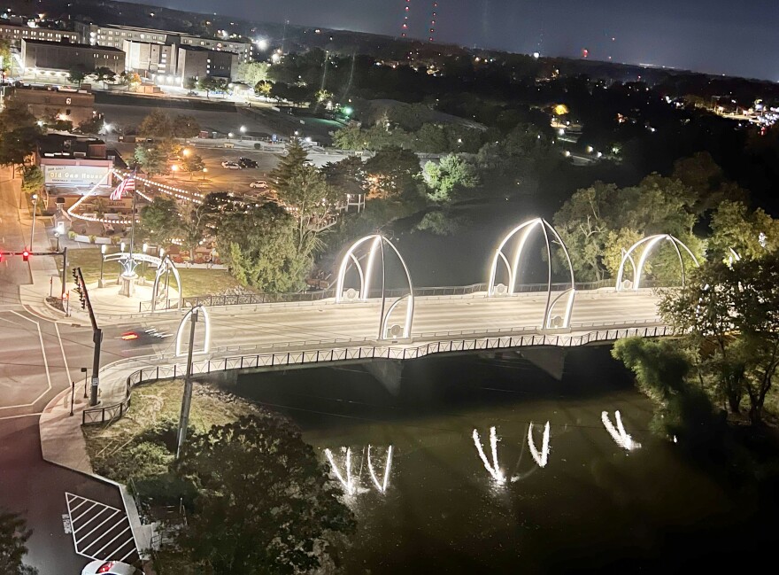 The Veterans Memorial Bridge