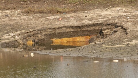 A sinkhole at Lake Elberta, which has dried considerably in the drought