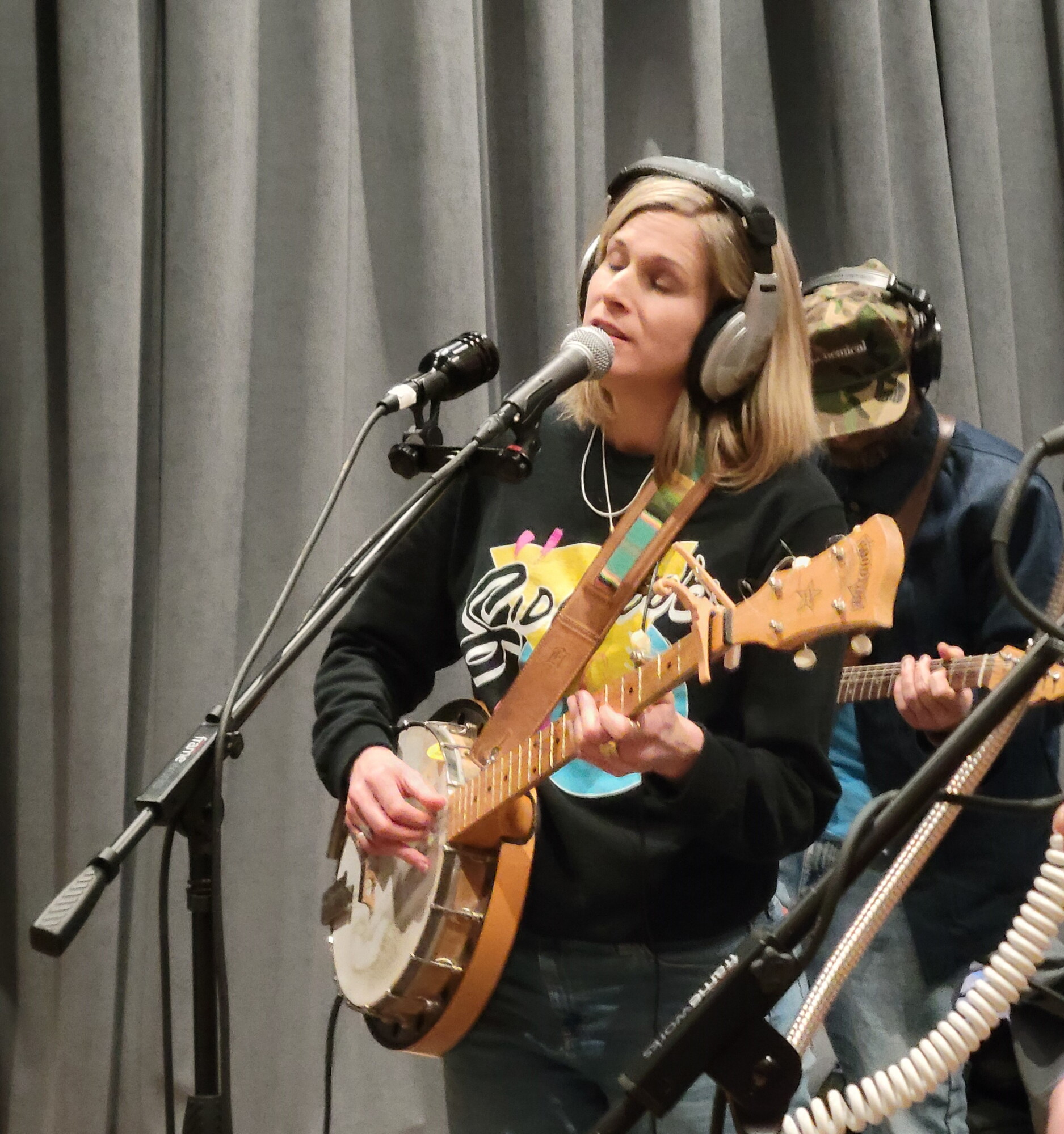 JPR Live Session: Shook Twins episode artwork